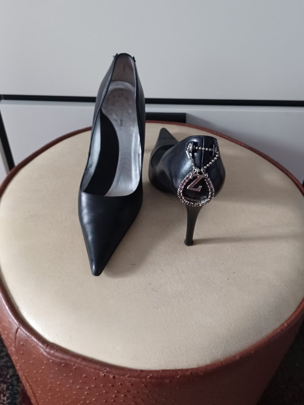 Rodolfo Zengarini women's black leather pumps, size 36.5EU/6.5US, Italy